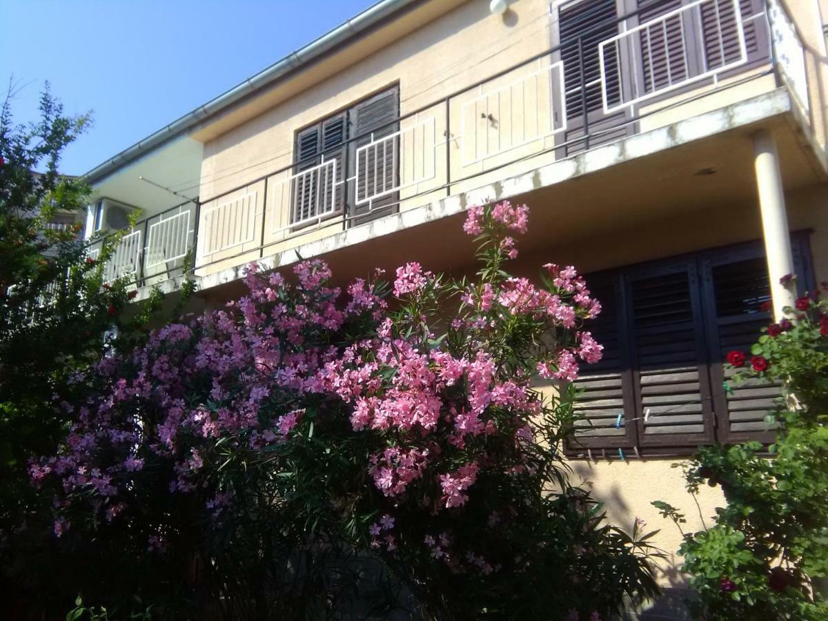 Apartment Bella Marija セニ エクステリア 写真