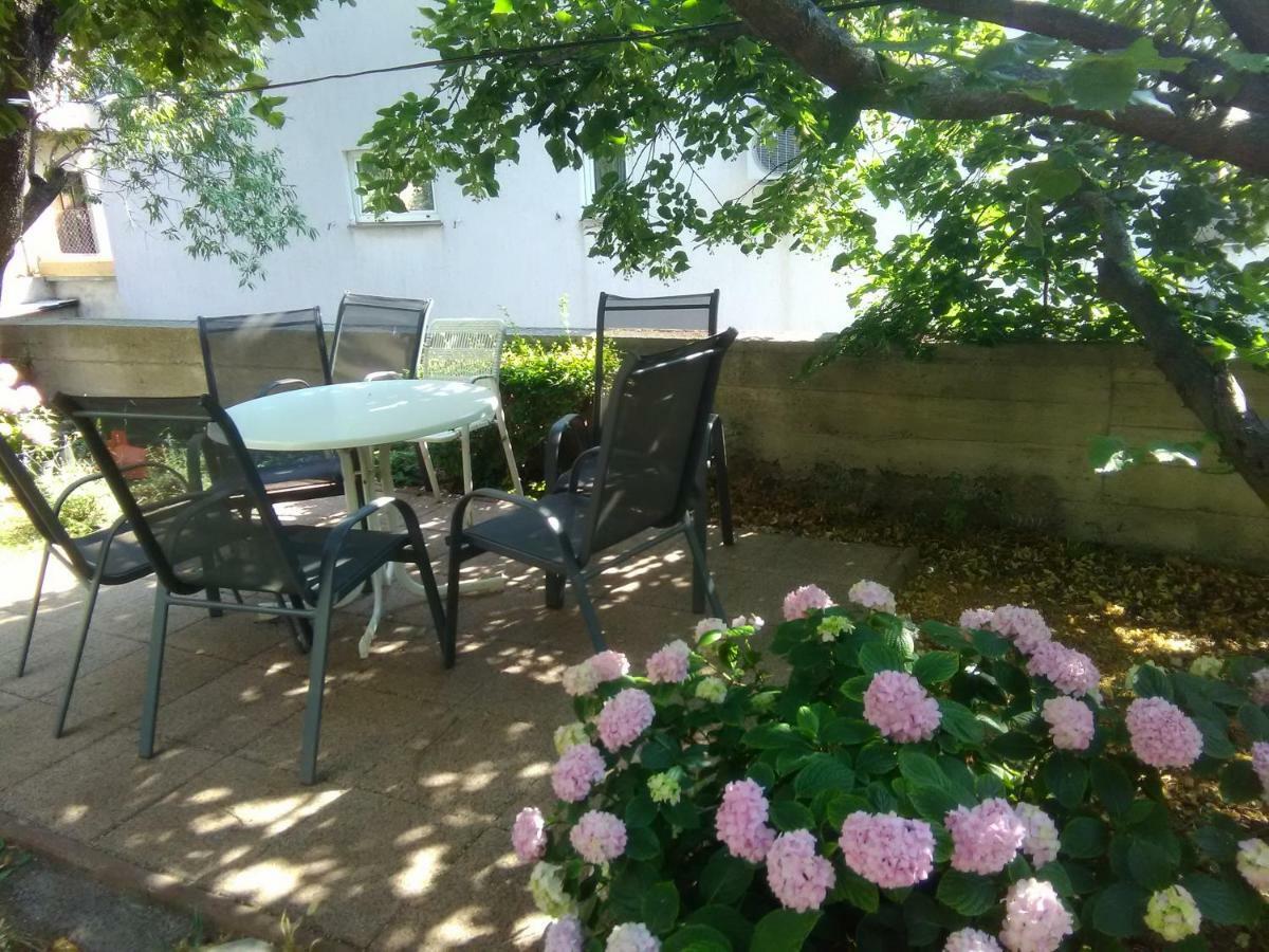 Apartment Bella Marija セニ エクステリア 写真