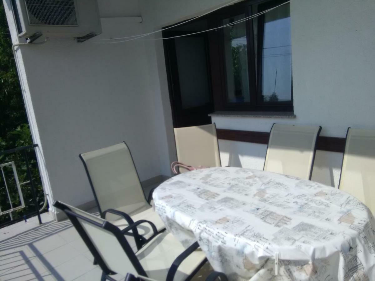 Apartment Bella Marija セニ エクステリア 写真